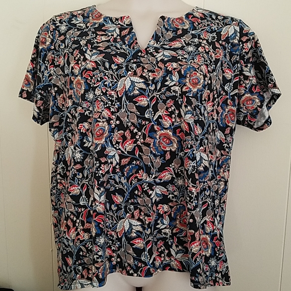 Jones New York Tops - Pretty top by Jones New York